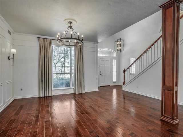 204 Ainsley Court, Edmond, OK 73034