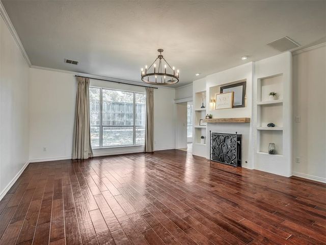204 Ainsley Court, Edmond, OK 73034