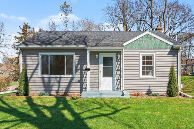 1728 Texel Drive, Kalamazoo Twp, MI 49004