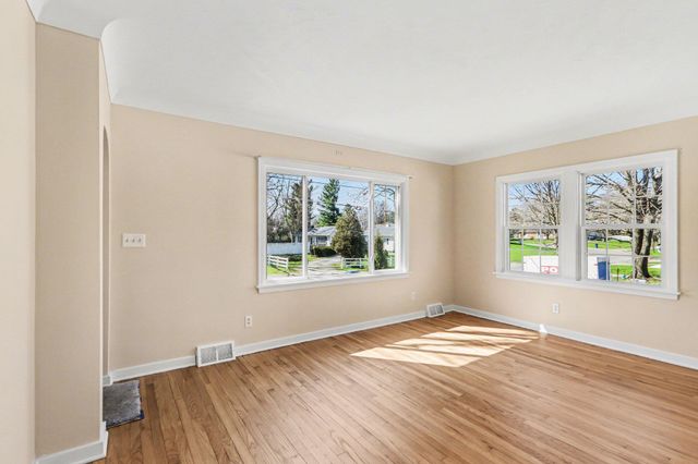 1728 Texel Drive, Kalamazoo Twp, MI 49004