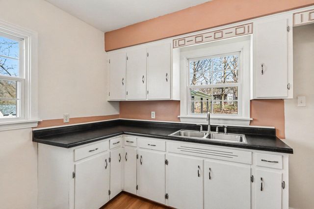 1728 Texel Drive, Kalamazoo Twp, MI 49004