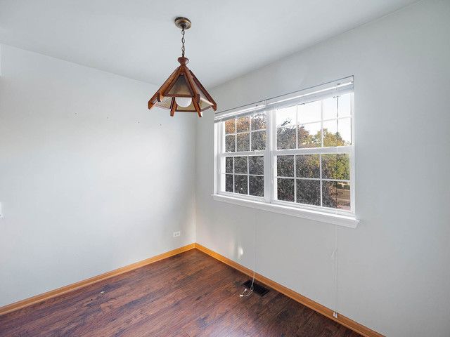 2552 Dickens Drive 2552, Aurora, IL 60503