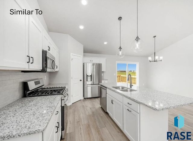 807 Estate St Street, Harrisburg, SD 57032