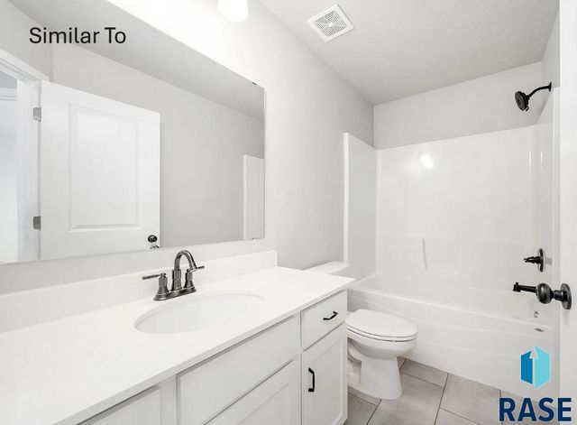 807 Estate St Street, Harrisburg, SD 57032