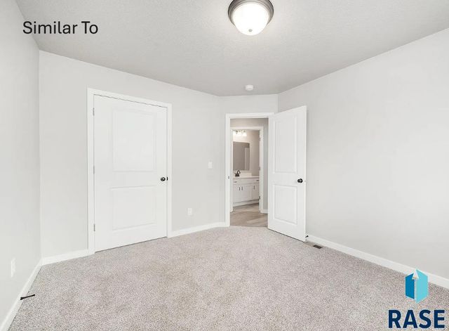 807 Estate St Street, Harrisburg, SD 57032