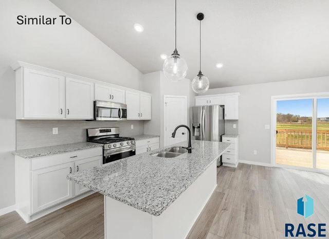 807 Estate St Street, Harrisburg, SD 57032