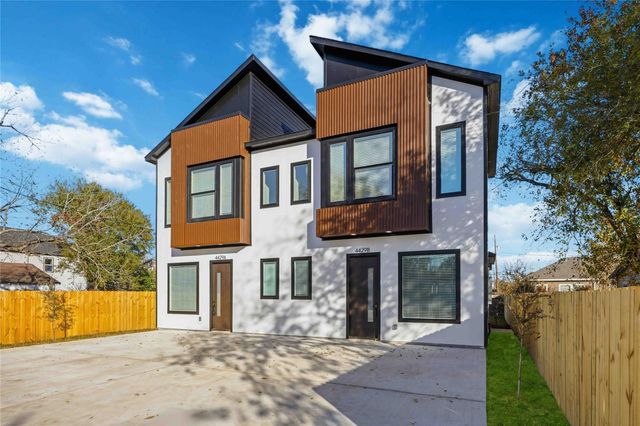 4429 Aledo Street, Houston, TX 77051