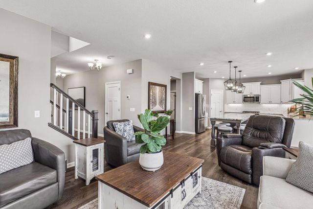 284 Primrose Path N, Bayport, MN 55003