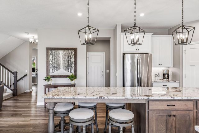 284 Primrose Path N, Bayport, MN 55003