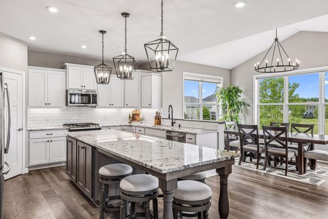 284 Primrose Path N, Bayport, MN 55003