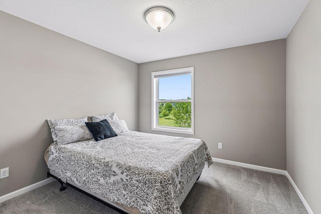 284 Primrose Path N, Bayport, MN 55003