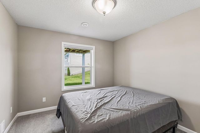 284 Primrose Path N, Bayport, MN 55003