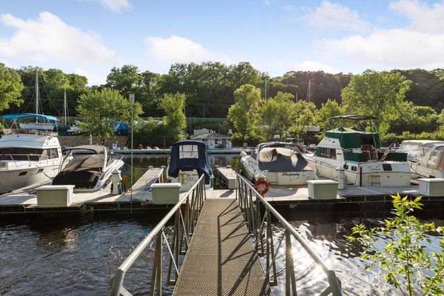 284 Primrose Path N, Bayport, MN 55003