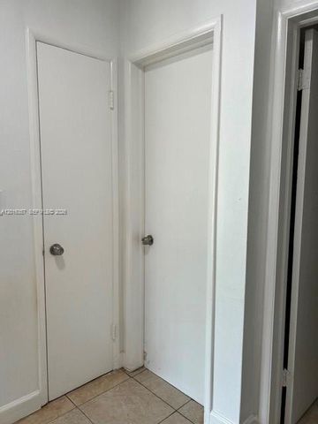 2201 N 57th Ave, Hollywood, FL 33021