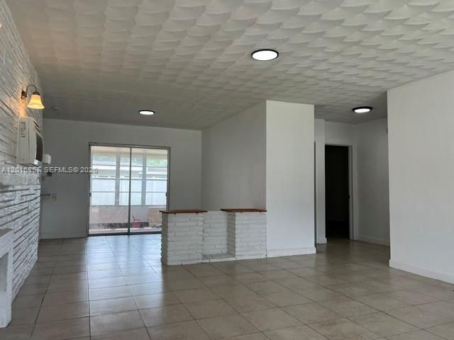 2201 N 57th Ave, Hollywood, FL 33021