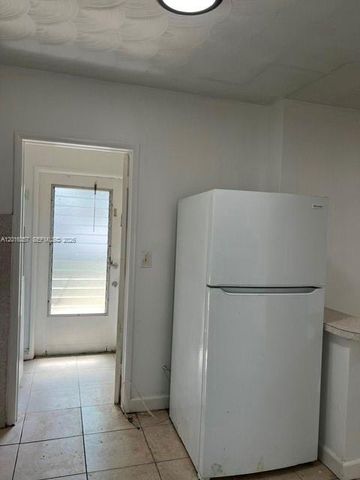 2201 N 57th Ave, Hollywood, FL 33021