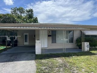 2201 N 57th Ave, Hollywood, FL 33021