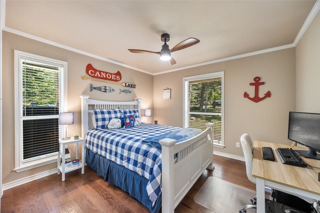 810 Clear Water Trail, Holly Lake Ranch, TX 75765