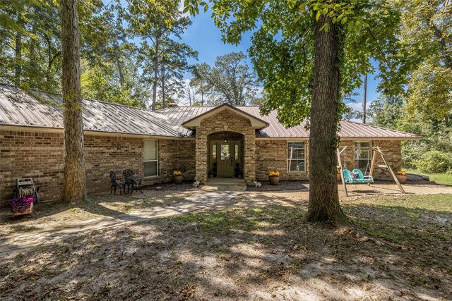 810 Clear Water Trail, Holly Lake Ranch, TX 75765