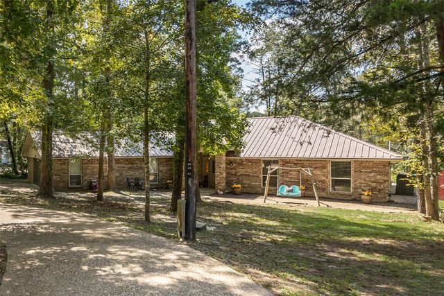 810 Clear Water Trail, Holly Lake Ranch, TX 75765