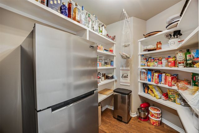 810 Clear Water Trail, Holly Lake Ranch, TX 75765