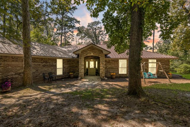 810 Clear Water Trail, Holly Lake Ranch, TX 75765