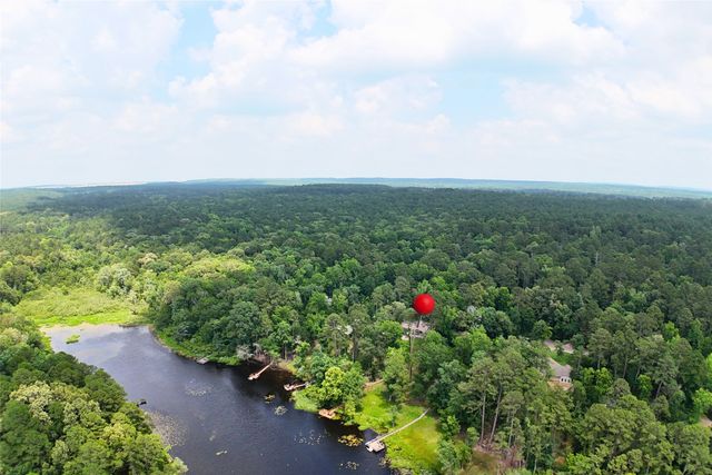 810 Clear Water Trail, Holly Lake Ranch, TX 75765