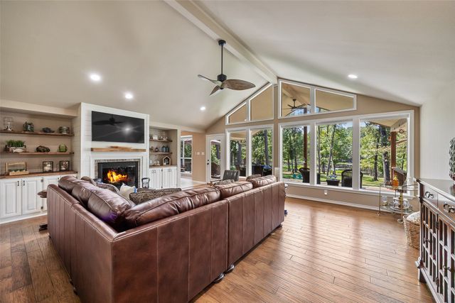 810 Clear Water Trail, Holly Lake Ranch, TX 75765