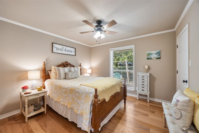 810 Clear Water Trail, Holly Lake Ranch, TX 75765