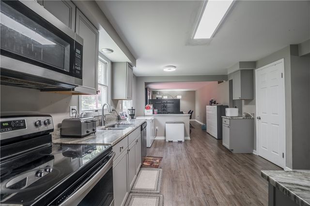 4813 Redbay Drive, Riverside, OH 45424