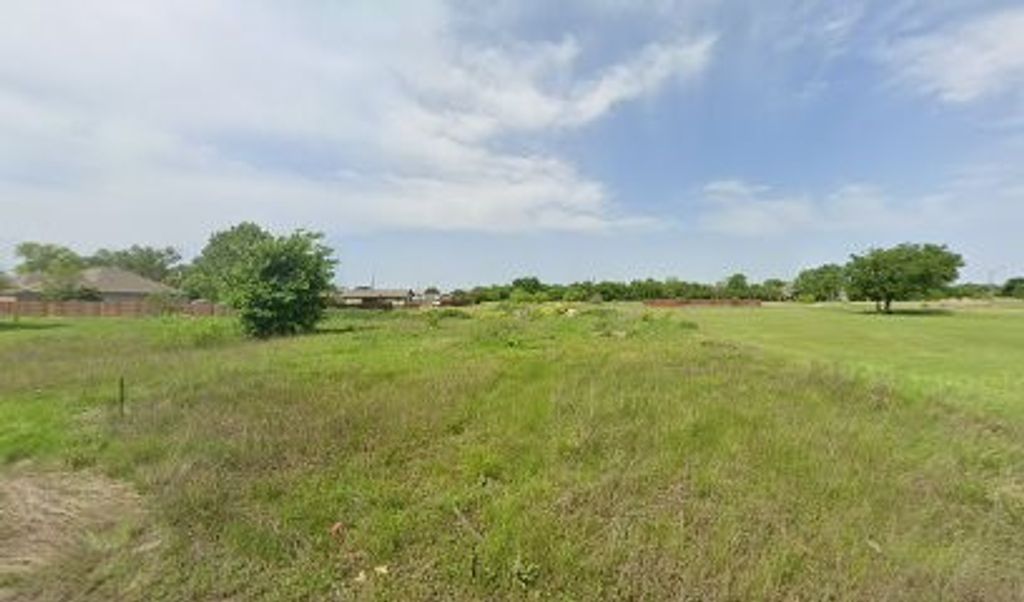 9332 Sunrise Drive, Fort Worth, TX 76134