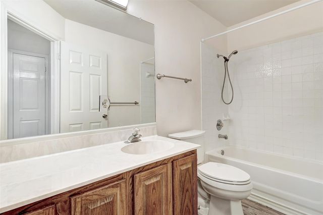 13220 Darwin LN, Austin, TX 78729