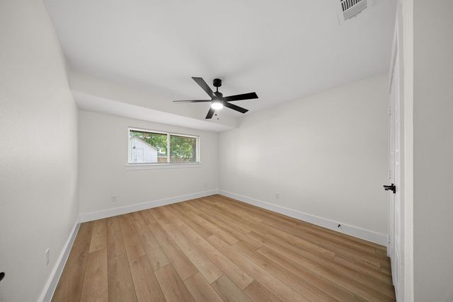 110 S Yale Drive, Garland, TX 75042