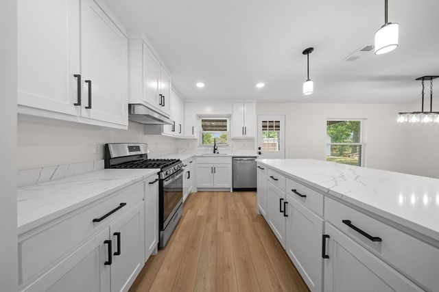 110 S Yale Drive, Garland, TX 75042