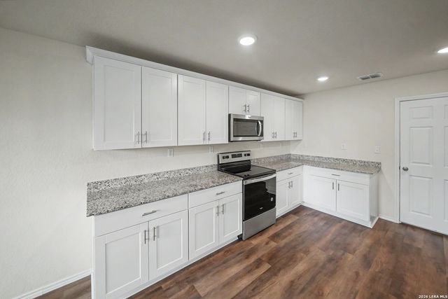 5807 Rolling Glen, San Antonio, TX 78218