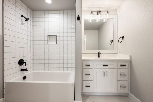 6500 SW Dawning Path Street, Bentonville, AR 72713