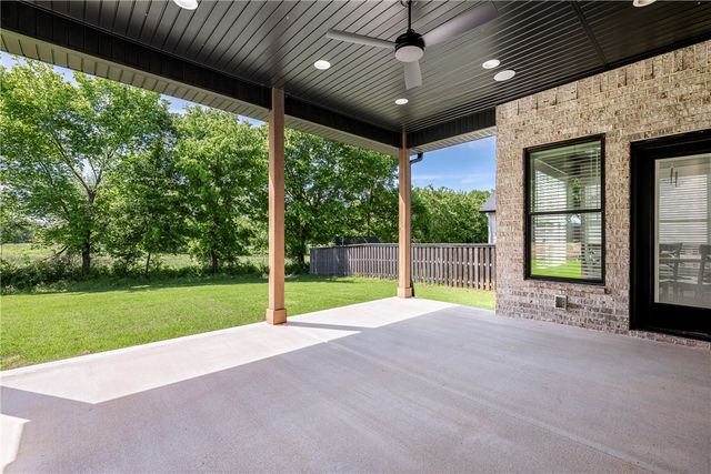 6500 SW Dawning Path Street, Bentonville, AR 72713
