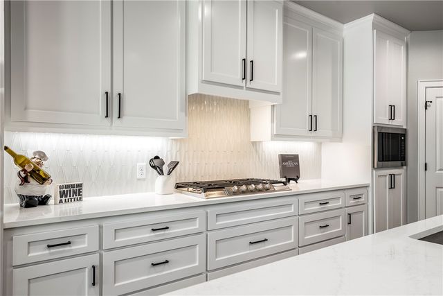 6500 SW Dawning Path Street, Bentonville, AR 72713