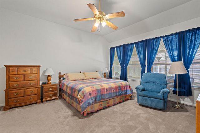 418 Keenland DR, Georgetown, TX 78626