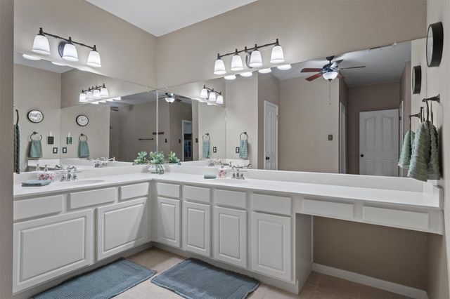 418 Keenland DR, Georgetown, TX 78626