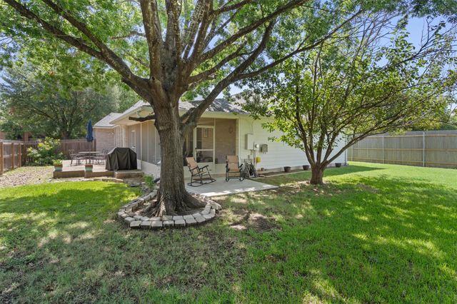 418 Keenland DR, Georgetown, TX 78626