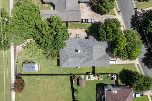 418 Keenland DR, Georgetown, TX 78626