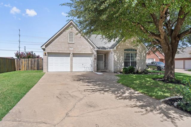 418 Keenland DR, Georgetown, TX 78626
