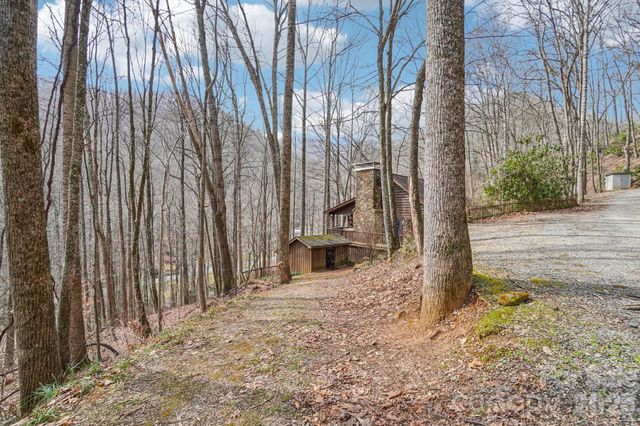 307 Roaring Creek Lane, Waynesville, NC 28786