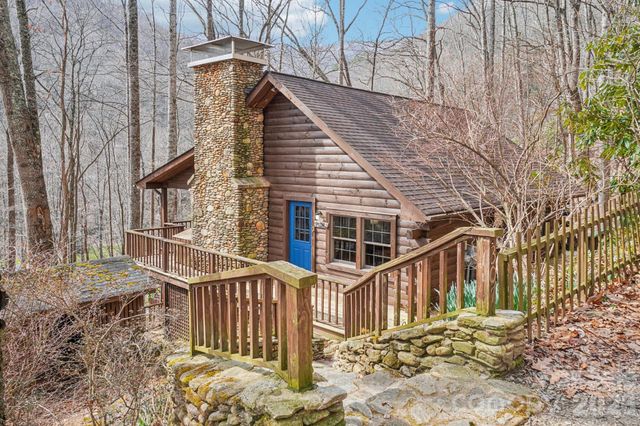 307 Roaring Creek Lane, Waynesville, NC 28786