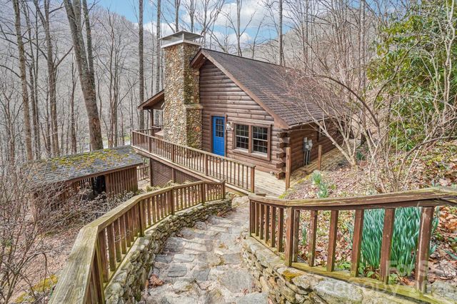 307 Roaring Creek Lane, Waynesville, NC 28786