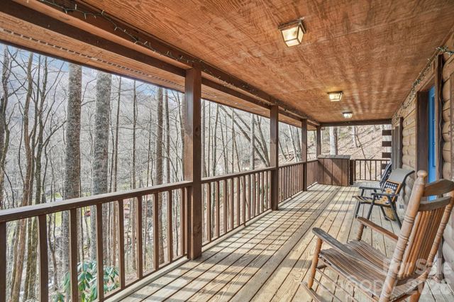307 Roaring Creek Lane, Waynesville, NC 28786