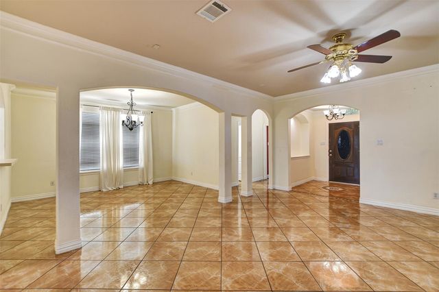 10011 Gil Jr Lane, Houston, TX 77075