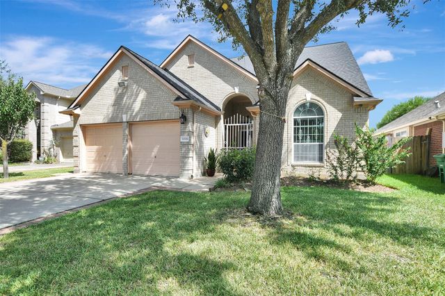 10011 Gil Jr Lane, Houston, TX 77075