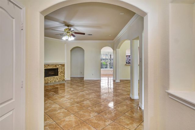 10011 Gil Jr Lane, Houston, TX 77075